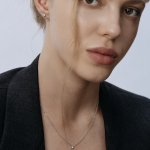 Подвеска-шарик из золота с бриллиантами