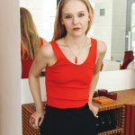 Подвеска колпачок красная