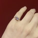 Кольцо Bubble из белого золота с лунным камнем